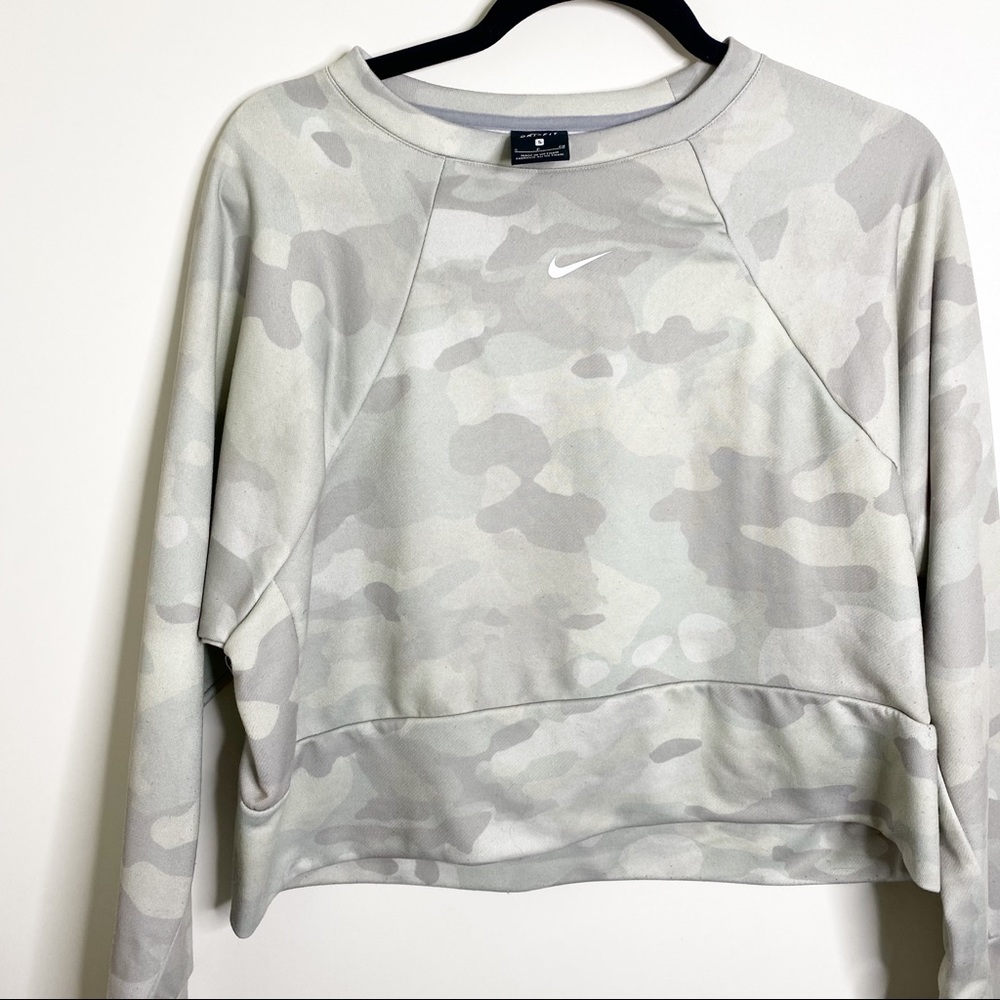 Nike Rebel Dri Fit Camo Pullover Boxy Sweatshirt - Picture 3 of 10